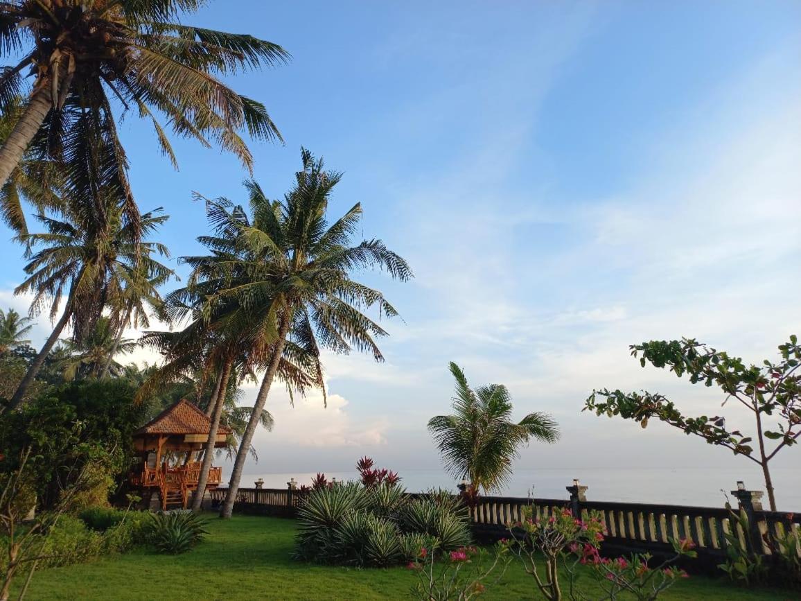 Bali North Beach B&B Tianyar Eksteriør bilde