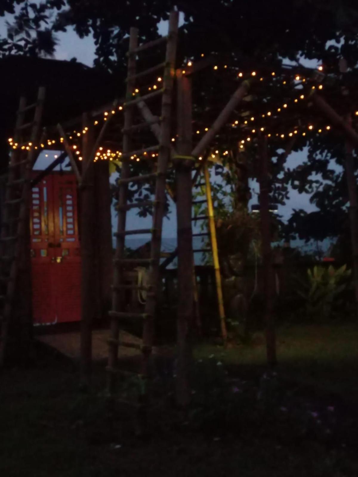 Bali North Beach B&B Tianyar Eksteriør bilde