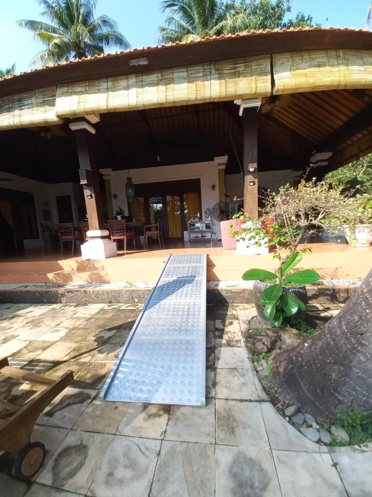 Bali North Beach B&B Tianyar Eksteriør bilde